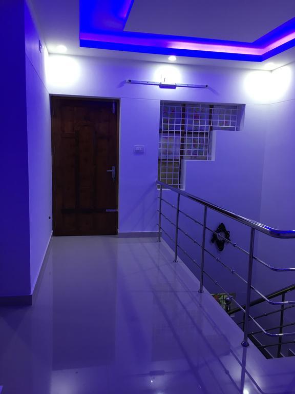 טריואנדרום Rams Guest House Near Lulu Mall מראה חיצוני תמונה
