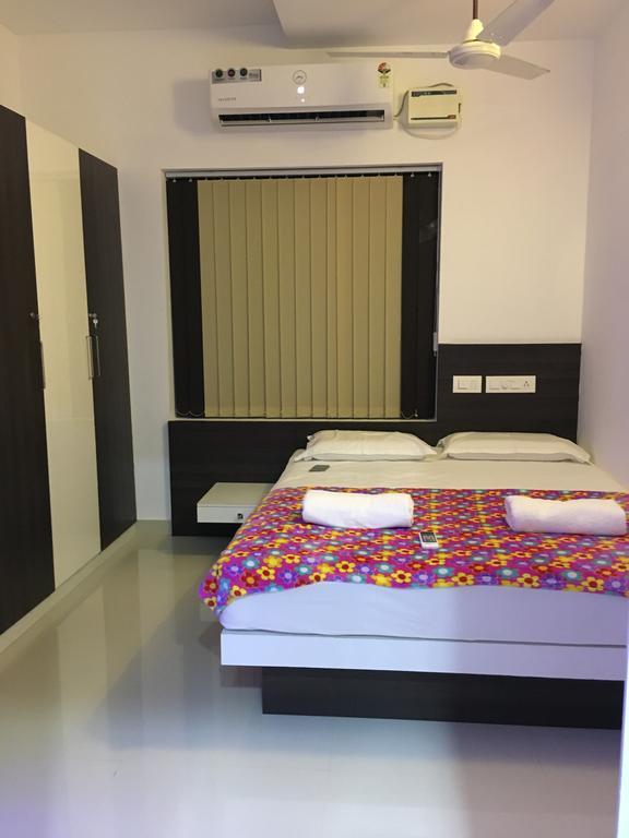 טריואנדרום Rams Guest House Near Lulu Mall מראה חיצוני תמונה