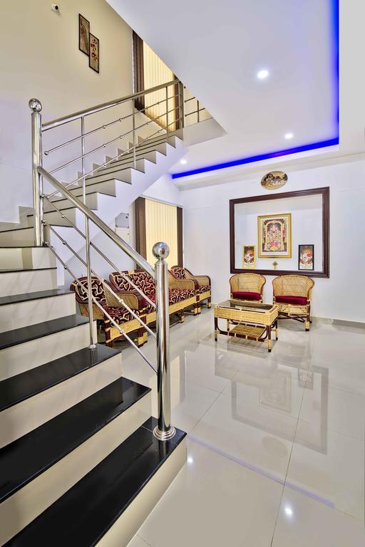 טריואנדרום Rams Guest House Near Lulu Mall מראה חיצוני תמונה